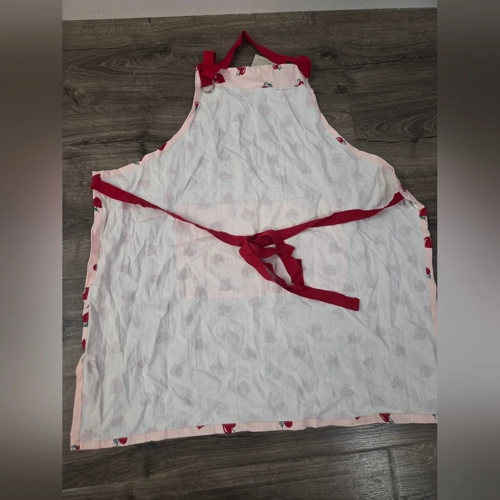 Martha Stewart Sweet Hearts Cherry 100% Cotton Apron NWT